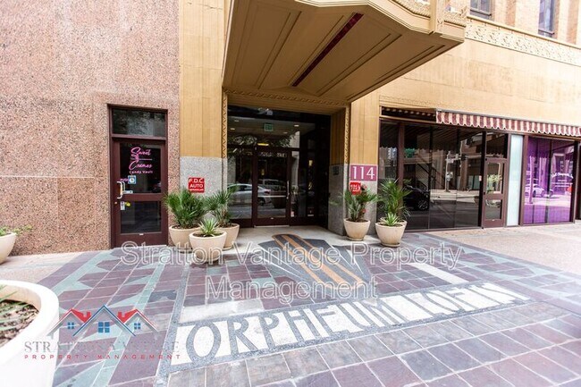 114 W Adams St Phoenix, AZ 85003