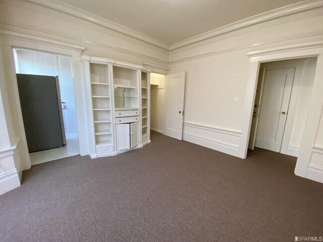 1360 Hyde Street, San Francisco, CA 94109 photo 2