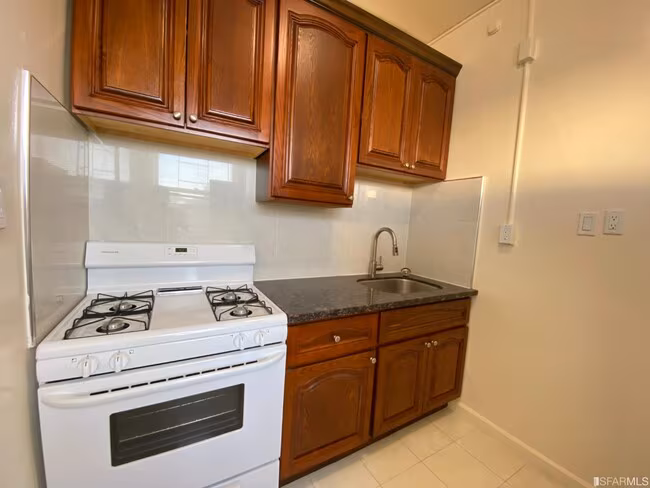 1360 Hyde Street, San Francisco, CA 94109 photo 5