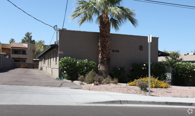 5131-5135 East Oak Street, Phoenix, AZ 85008 photo 3