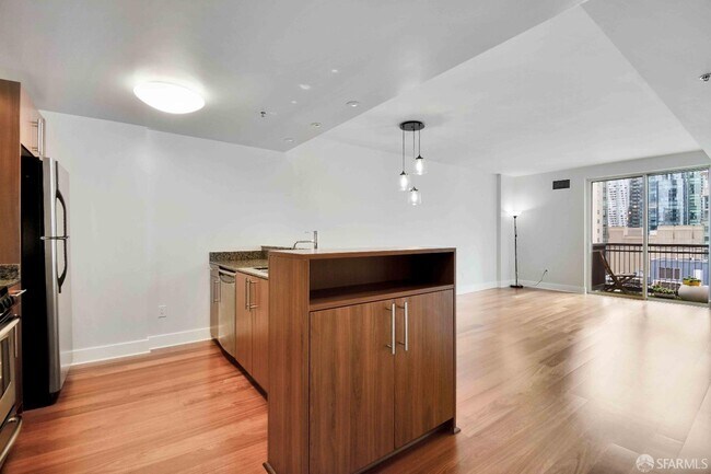 50 Lansing St San Francisco, CA 94105