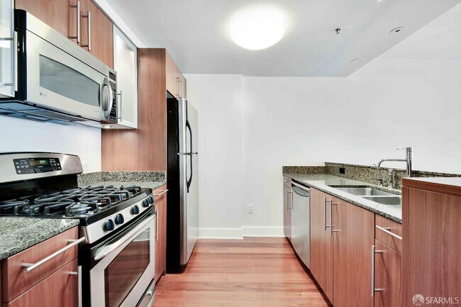 50 Lansing St San Francisco, CA 94105 photo 3