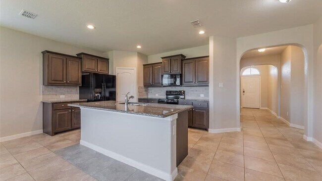 1000 Meadow Scape Dr Burleson, TX 76028 photo 5