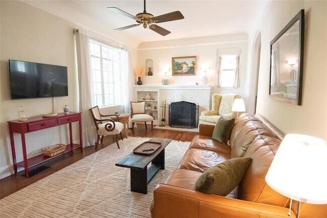 1512 Northwood Road, Austin, TX 78703 photo 3