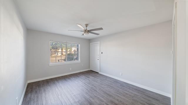 2717 Patricia Ln Garland, TX 75041 photo 4