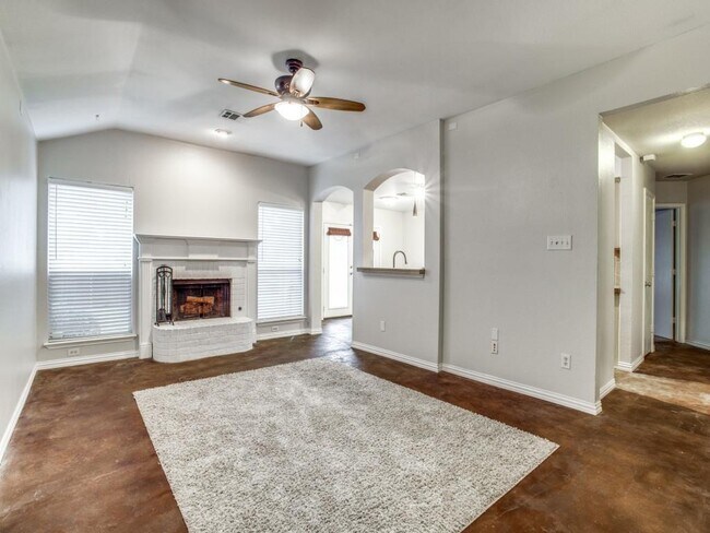 2211 Lilac Cir McKinney, TX 75071 photo 3