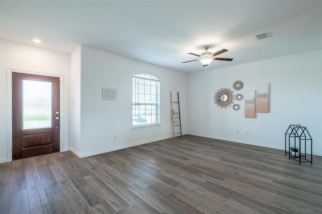 3028 Howerton Drive, Little Elm, TX 75068 photo 3