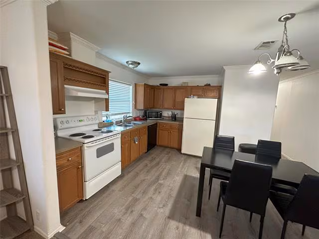 5529 Mesa Cir photo 3