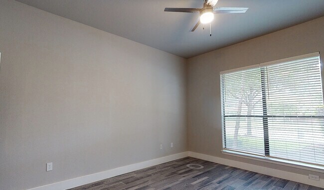 13380 Brimhurst Drive, Houston, TX 77077 photo 5