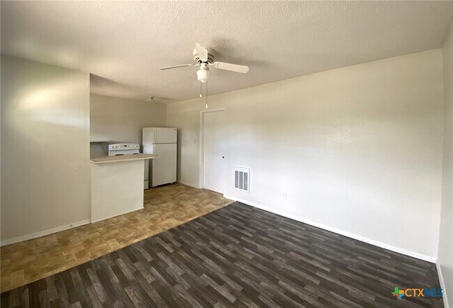 467 Lutheran Church Rd Copperas Cove, TX 76522 photo 3