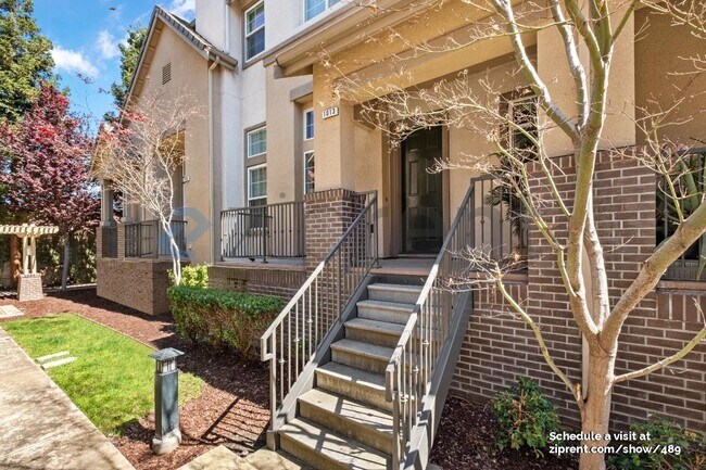 1013 Carnelian Terrace