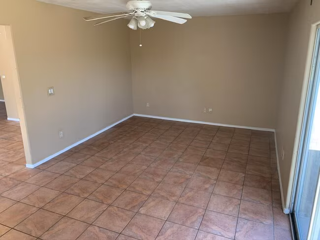 2511 East Pueblo Avenue, Phoenix, AZ 85040 photo 4