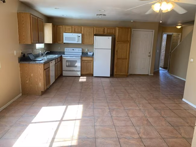 2511 East Pueblo Avenue, Phoenix, AZ 85040 photo 5