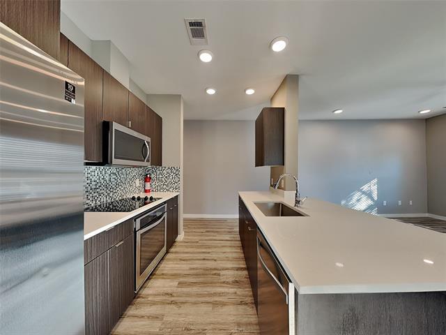 1553 Fiji Street, Dallas, TX 75203 photo 4