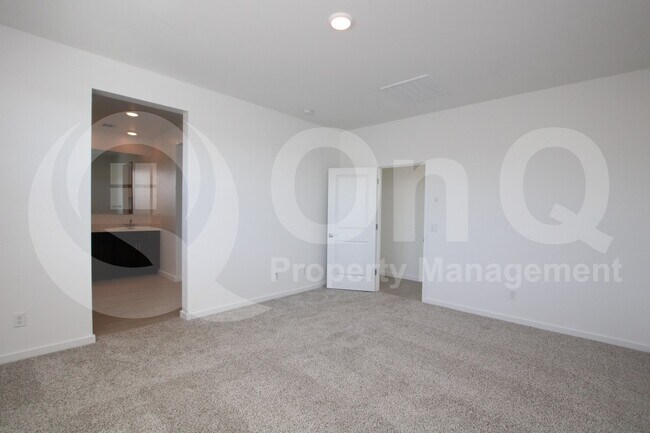 5816 North 202nd Lane, Litchfield Park, AZ 85340 photo 5