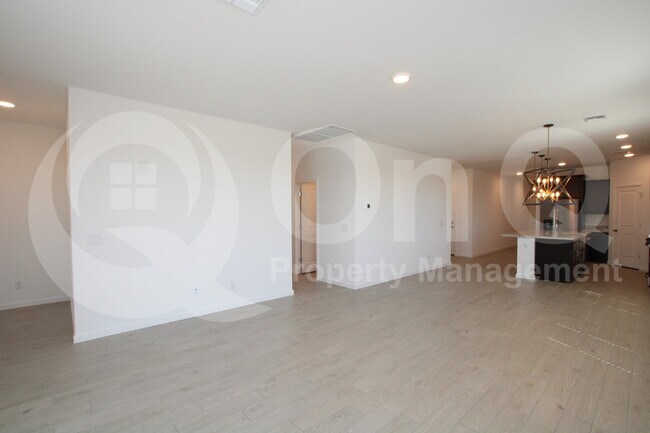 5816 North 202nd Lane, Litchfield Park, AZ 85340 photo 3