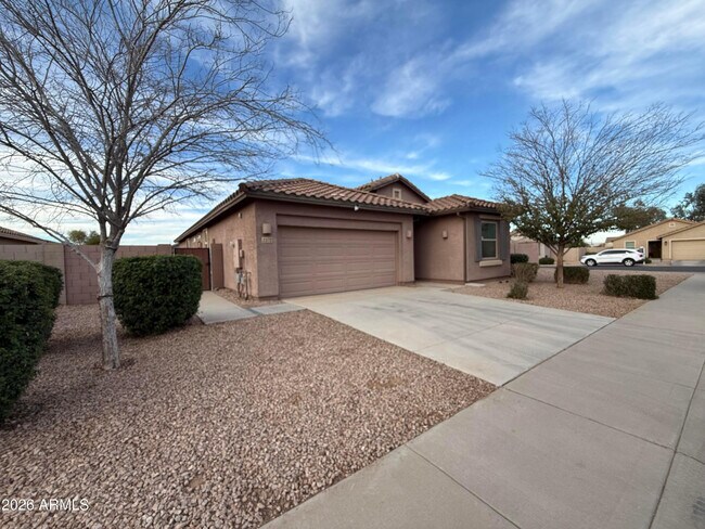 2372 E Dust Devil Dr San Tan Valley, AZ 85143 photo 4