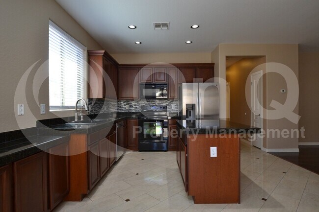 29451 N 69th Ave Peoria, AZ 85383 photo 4