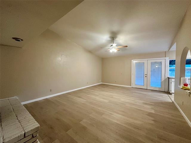 3101 Silverdale Ln Garland, TX 75044 photo 5