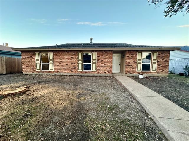 3101 Silverdale Ln Garland, TX 75044 photo 2
