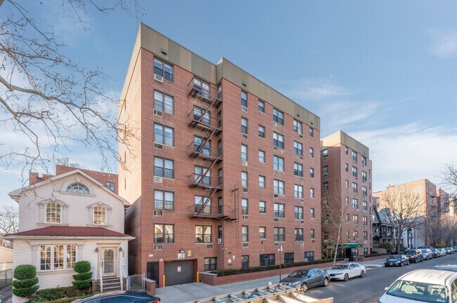 1580 E 18th St Brooklyn, NY 11230 photo 2