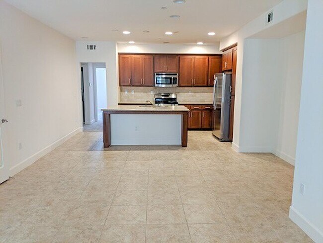 3 Bed 2 Bath Condo Near Great Mall - Milpitas photo 3