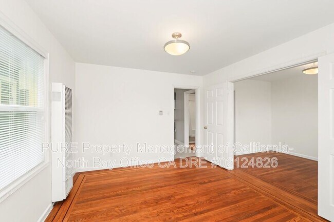 515 Eugenia Ave San Francisco, CA 94110 photo 3
