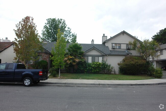 4971 Edgar photo 3