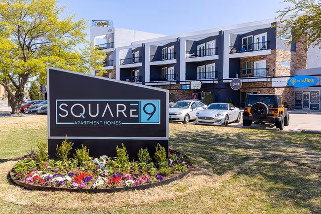Square9 photo 2