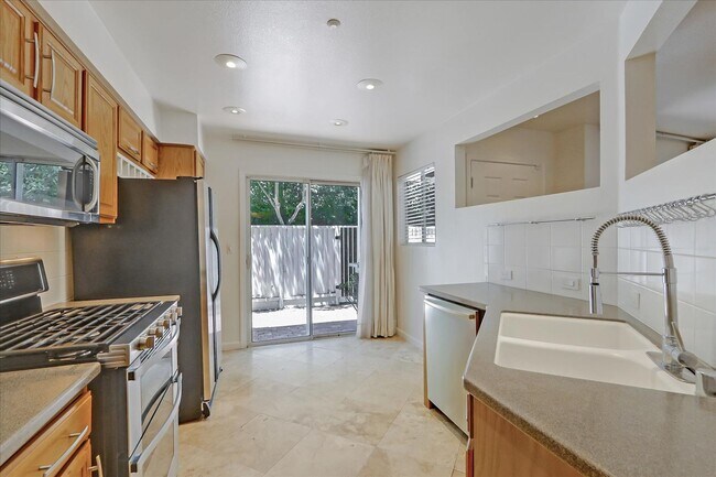 6321 Island Pine Way, San Jose, CA 95119 photo 2