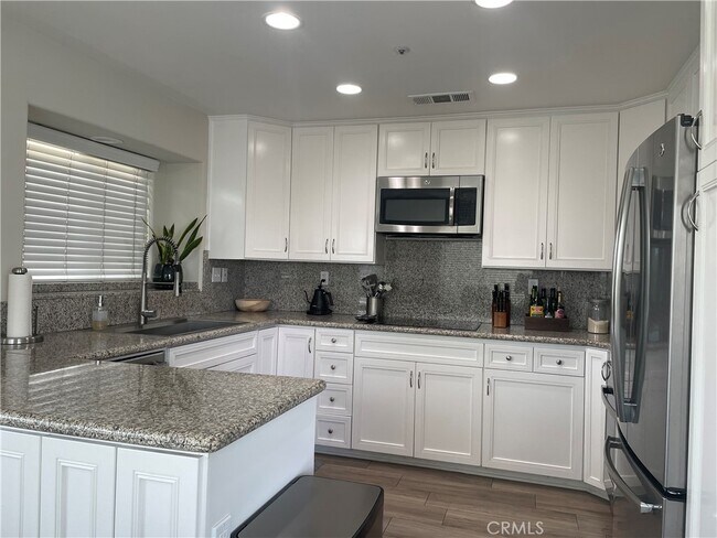 1536 Buena Vista San Clemente, CA 92672 photo 3