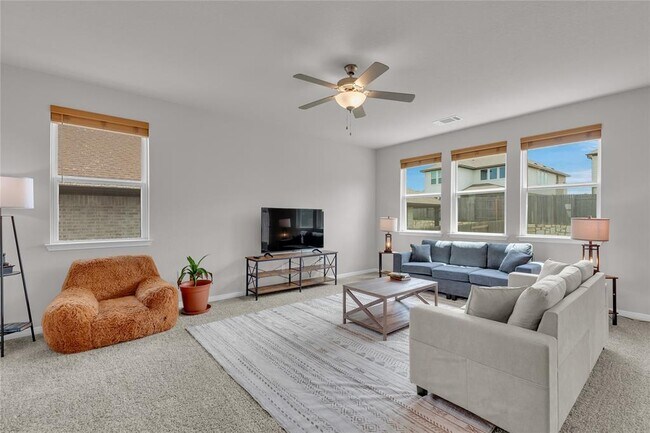 6401 Night Chinook Dr Buda, TX 78610 photo 4