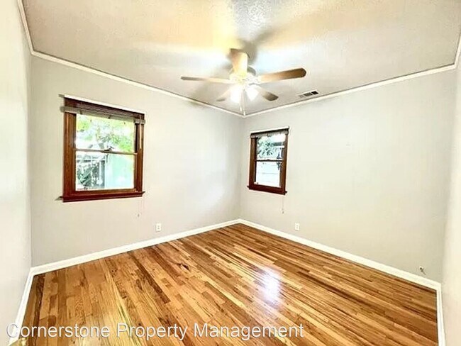 1035 Newhall St San Jose, CA 95126 photo 5