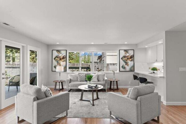 757 W Remington Dr Sunnyvale, CA 94087 photo 2