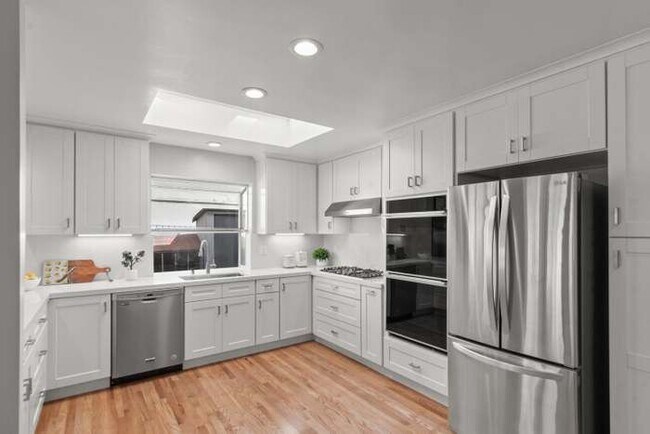757 W Remington Dr Sunnyvale, CA 94087 photo 4
