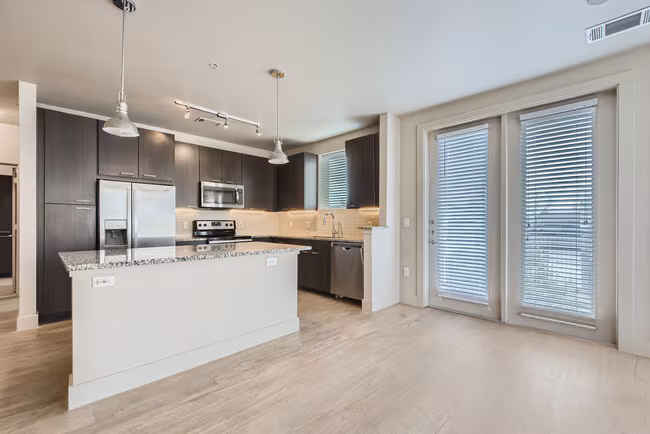 The Lucas Apartments photo 2