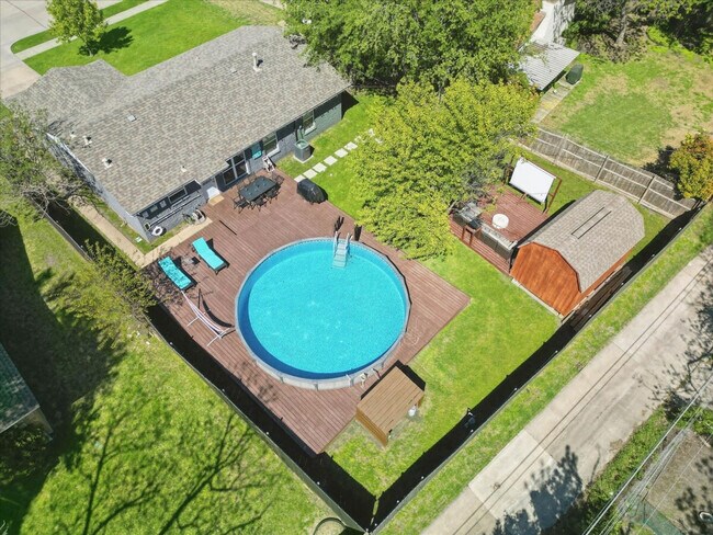 530 E Tyler St Richardson, TX 75081 photo 5