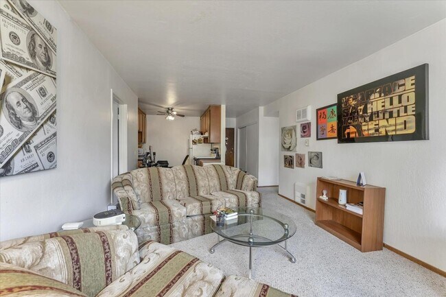 455 Crescent St Oakland, CA 94610 photo 2