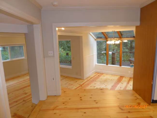Beautiful 3 Bed 1 Bath Single Family House - Bellevue photo 5