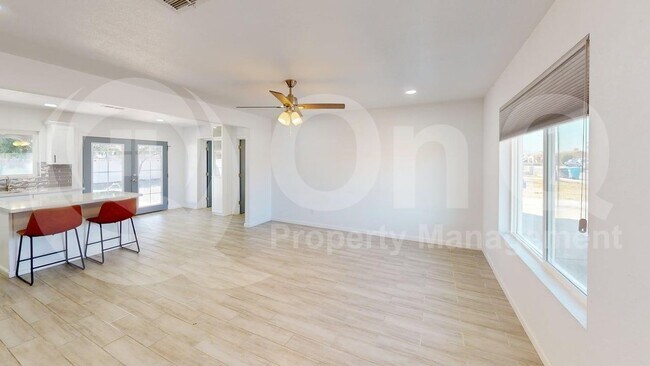 8823 W Turney Ave Phoenix, AZ 85037 photo 5