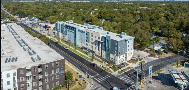 1200 W Koenig Ln Austin, TX 78756 photo 4