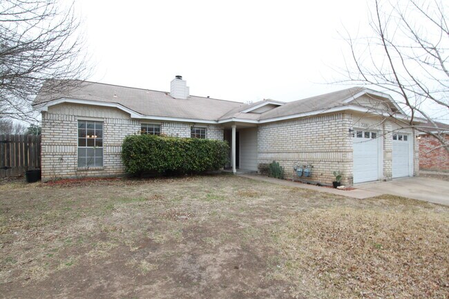 2300 Fuzz Fairway, Austin, TX 78728 photo 2