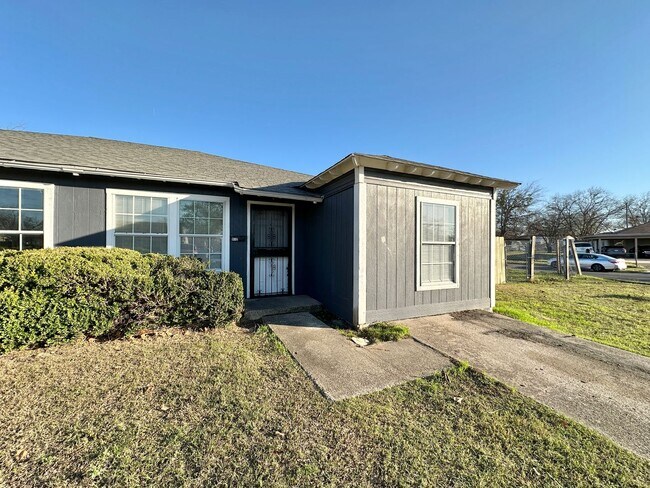 910-912 Stetson Ave Killeen, TX 76543 photo 2