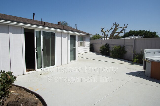 5135 63rd St San Diego, CA 92115 photo 5