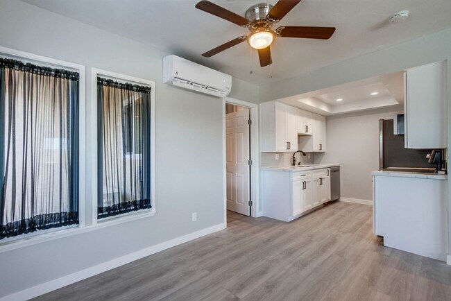 840 E 3rd Ave Escondido, CA 92025 photo 4