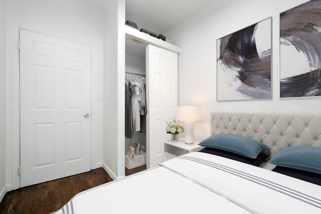 166 E 92nd St New York, NY 10128 photo 2