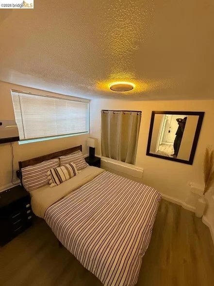 1242 88th Ave Oakland, CA 94621 photo 5