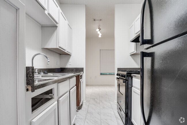 Springdale Estates Apartments photo 4