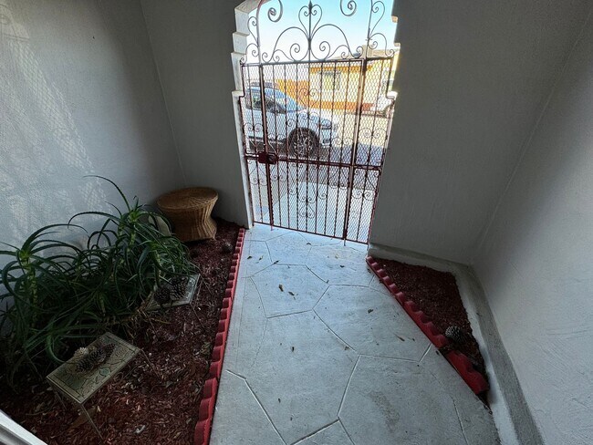 15 Garfield Street, San Francisco, CA 94132 photo 2