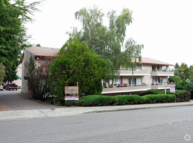 Caribbean Apartments photo 2